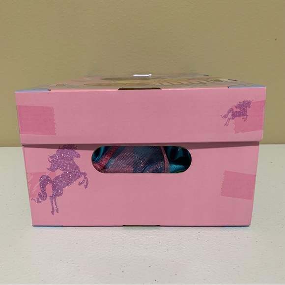 Barbie Dress-Up Trunk Set-Fits Sizes 4-6X NWT - Picture 3 of 10